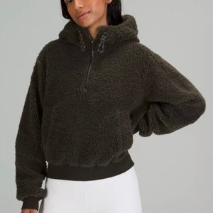 New Lululemon Hooded Textured Fleece, 1/2 Zip, Dark Olive, Size 2